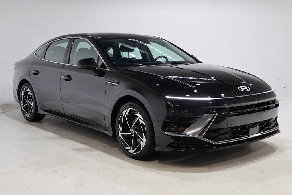Used 2024 Hyundai Sonata SEL Sedan