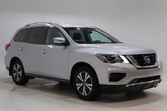 2017 Nissan Pathfinder S SUV