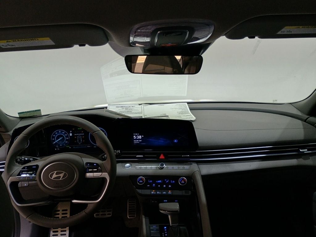 2025 Hyundai Elantra Blue - Photo 16