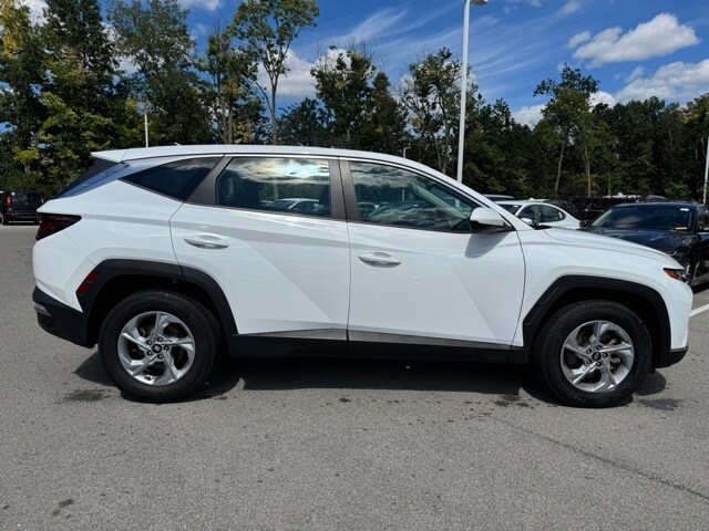 2023 Hyundai Tucson SE photo 2