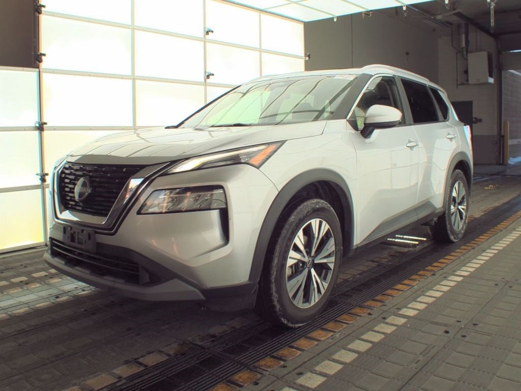 2023 Nissan Rogue SV's photo