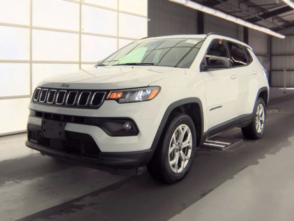 Used 2025 Jeep Compass Latitude SUV
