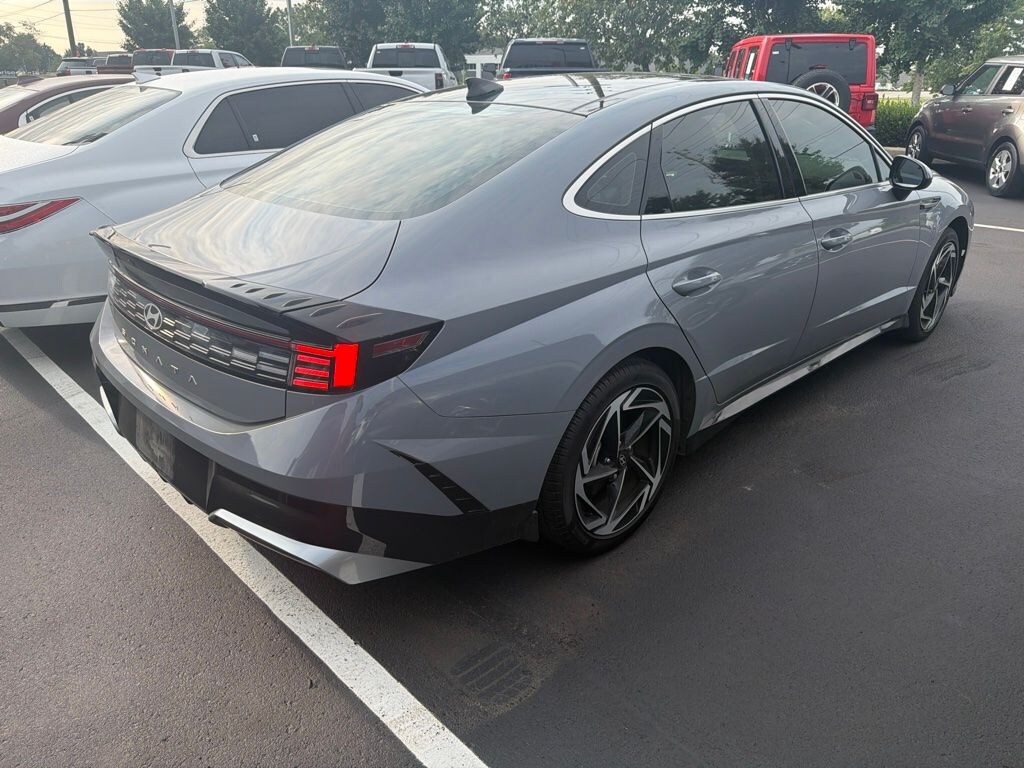Used 2024 Hyundai Sonata SEL Sedan