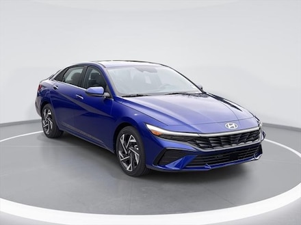 2025 Hyundai Elantra SEL Convenience Sedan