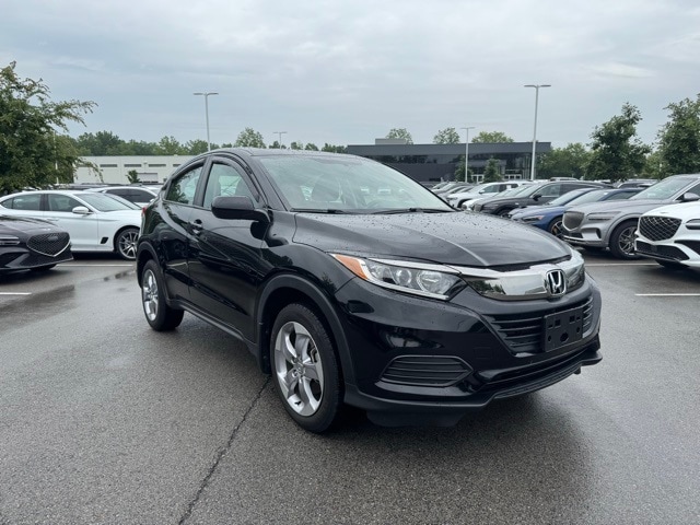 Used 2022 Honda HR-V LX with VIN 3CZRU6H39NM709148 for sale in Indianapolis, IN