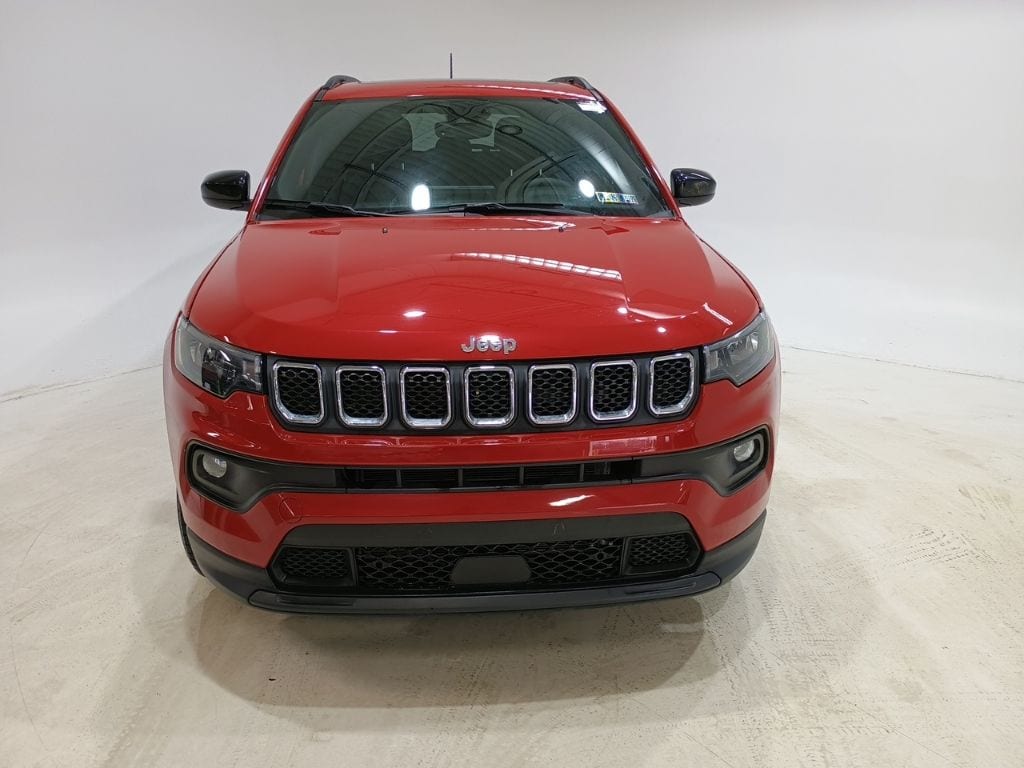 Used 2023 Jeep Compass Latitude SUV