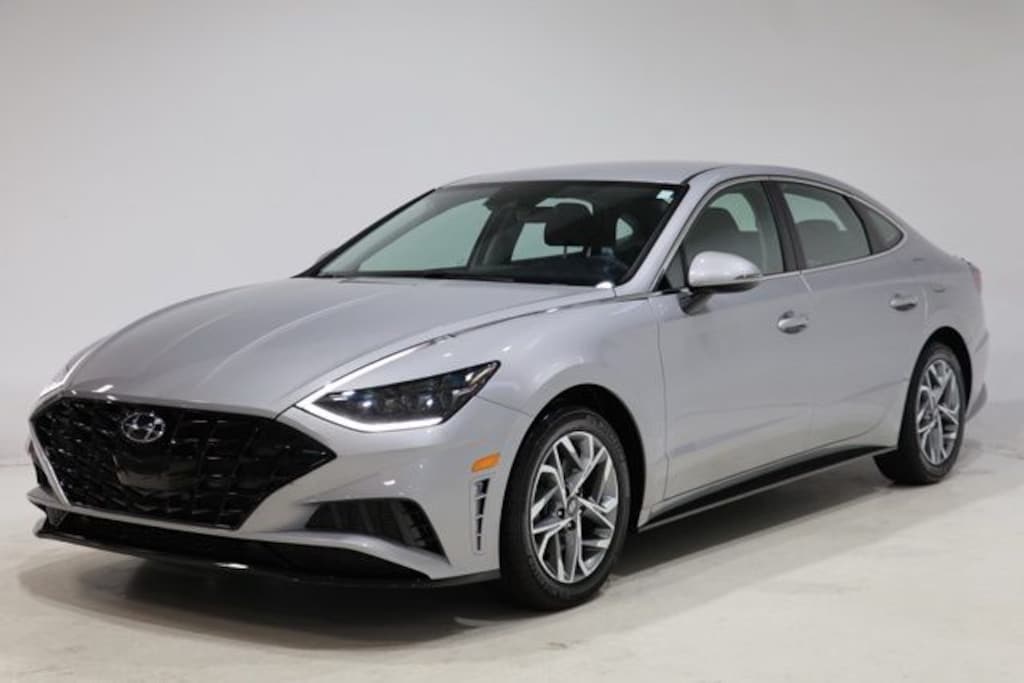 Used 2023 Hyundai Sonata SEL Sedan