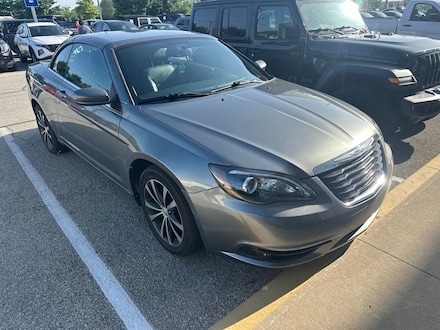 2013 Chrysler 200 S Convertible