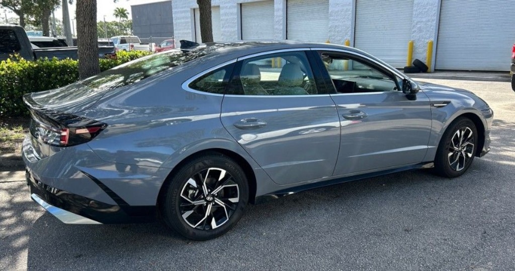 Used 2025 Hyundai Sonata SEL Sedan
