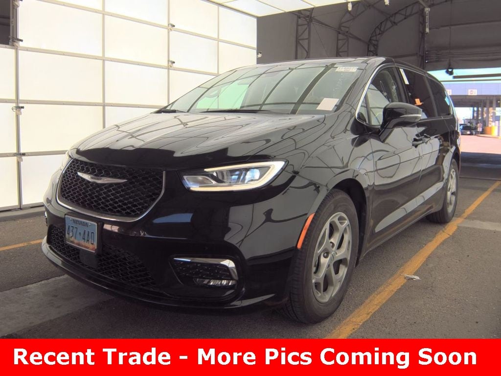 Used 2024 Chrysler Pacifica Limited Van Passenger Van