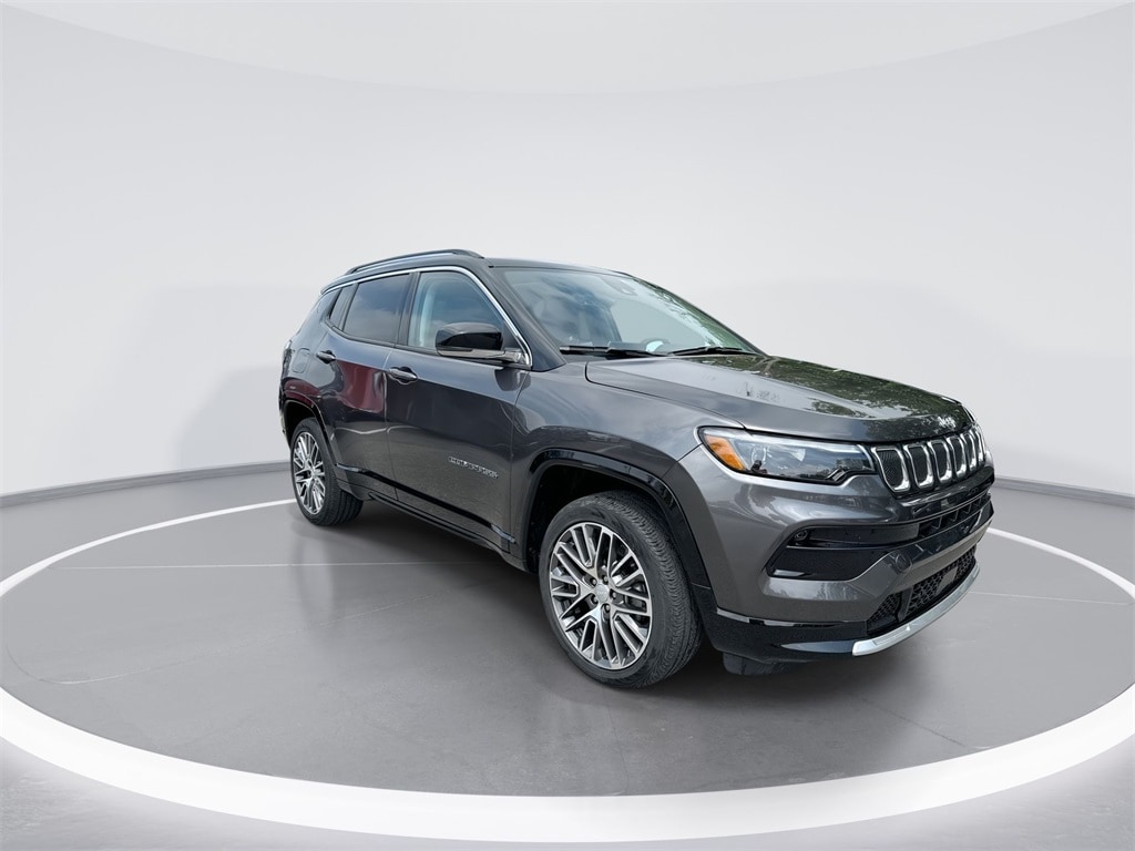 Used 2022 Jeep Compass Limited with VIN 3C4NJDCB6NT181672 for sale in Indianapolis, IN