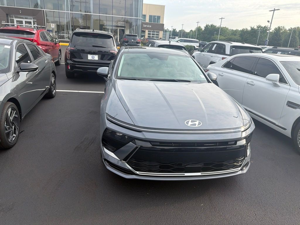 Used 2024 Hyundai Sonata SEL Sedan