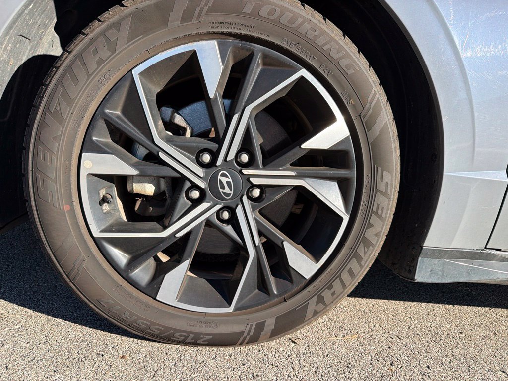Used 2025 Hyundai Sonata SEL Sedan