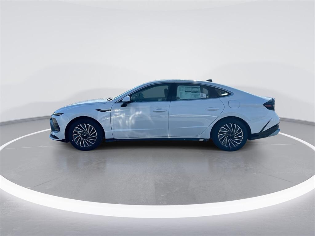 New 2025 Hyundai Sonata Hybrid Limited Sedan