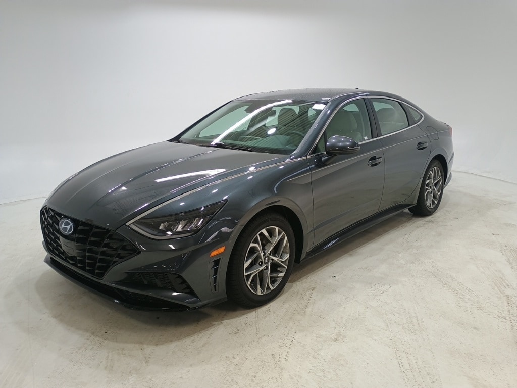 Used 2023 Hyundai Sonata SEL Sedan