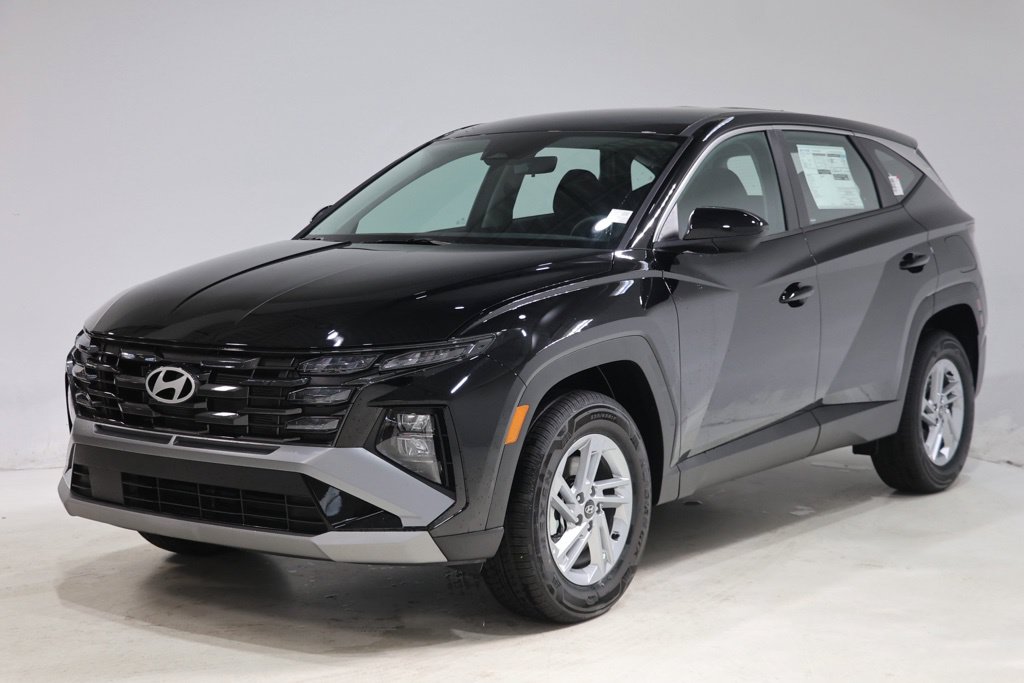 New 2026 Hyundai Tucson SE AWD SUV