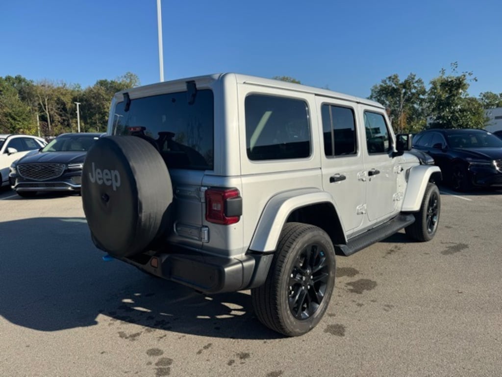 Used 2022 Jeep Wrangler Unlimited 4xe Sahara SUV