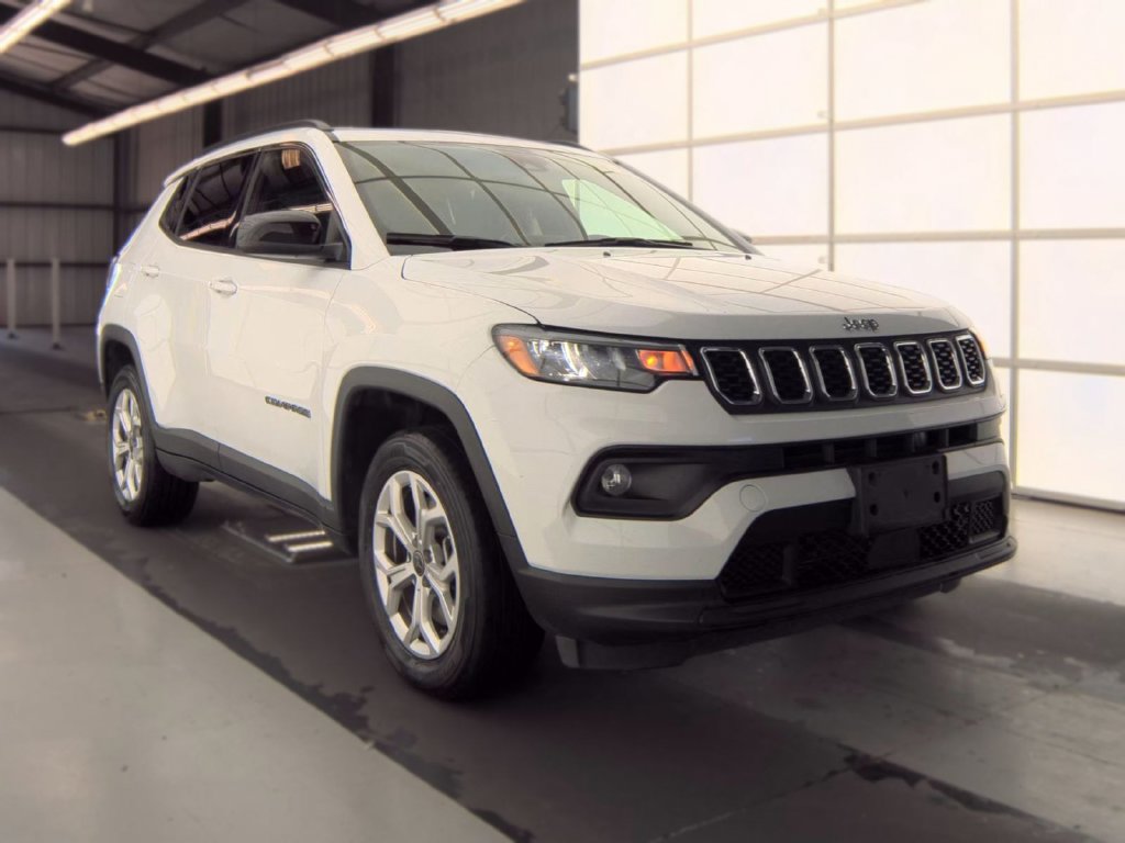 Used 2025 Jeep Compass Latitude SUV