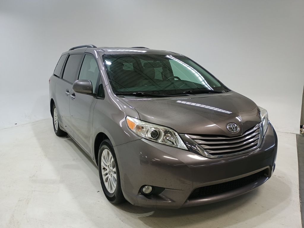 2016 Toyota Sienna XLE Premium