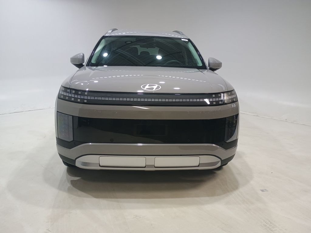 New 2026 Hyundai IONIQ 9 SE SUV