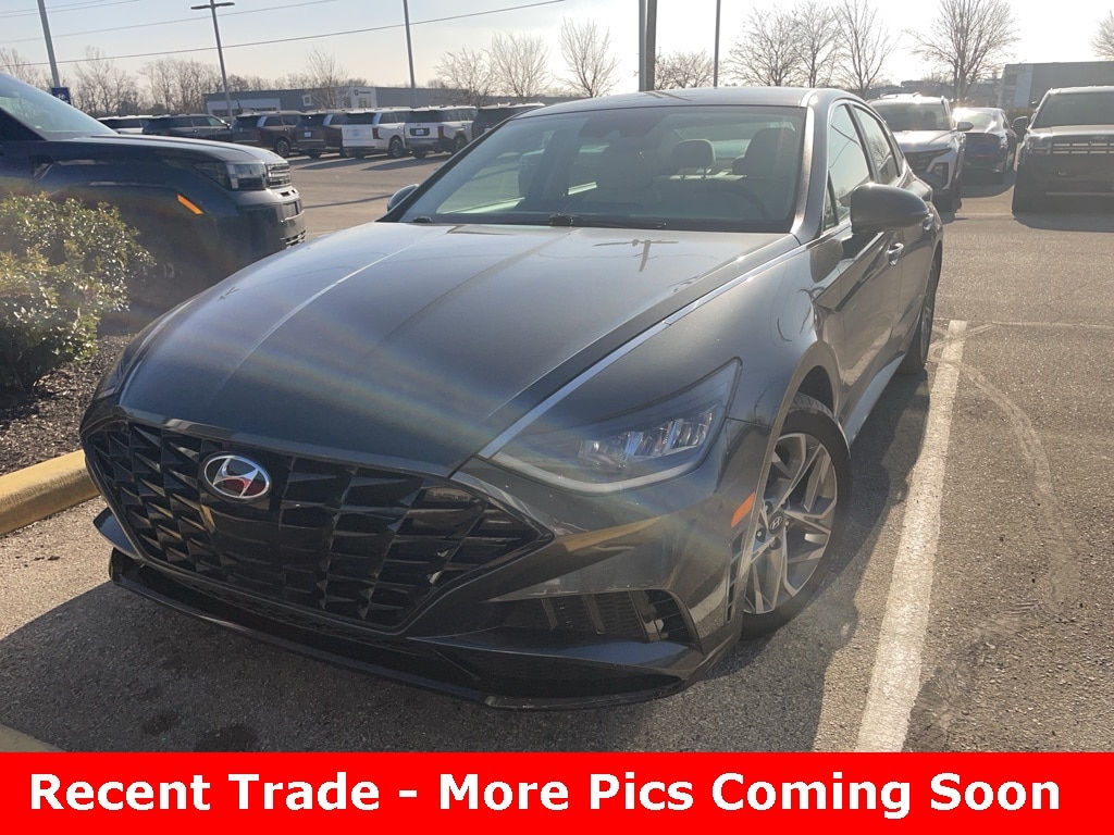 Used 2023 Hyundai Sonata SEL Sedan
