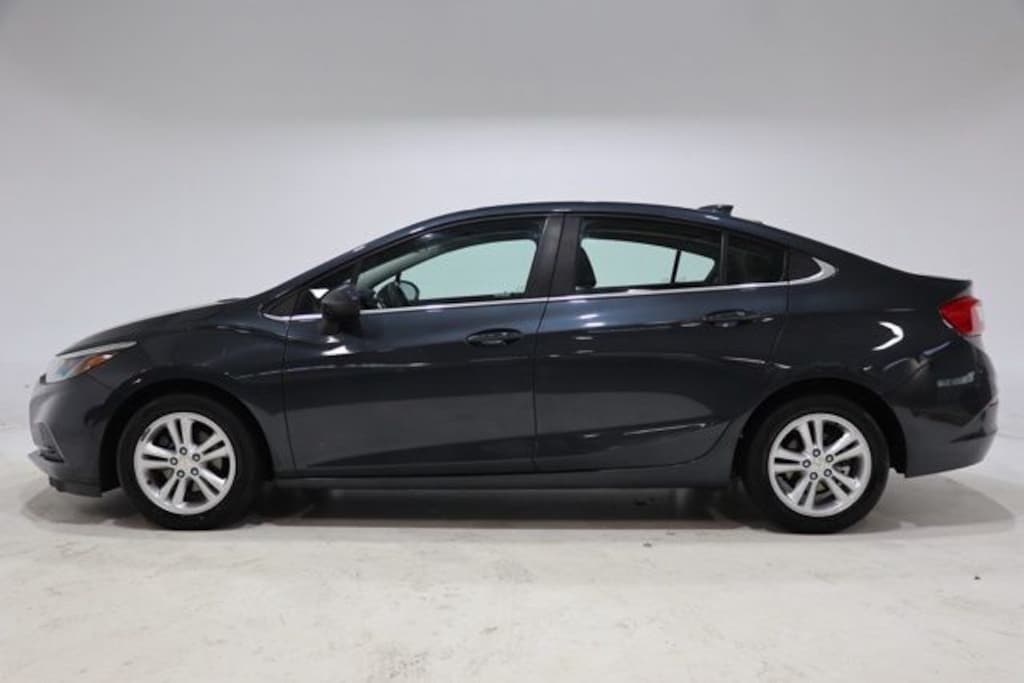 Used 2017 Chevrolet Cruze LT Auto Sedan