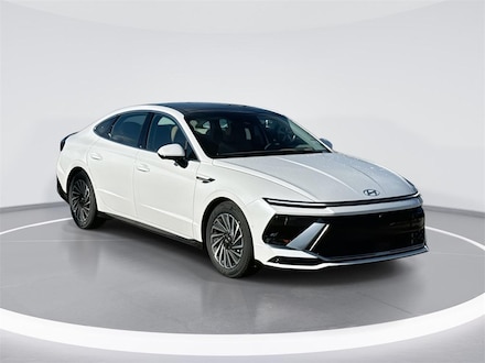 2025 Hyundai Sonata Hybrid Limited Sedan