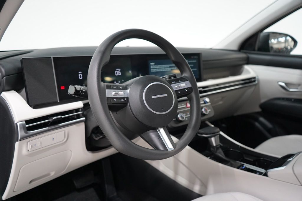 2026 Hyundai Tucson SE - Photo 14