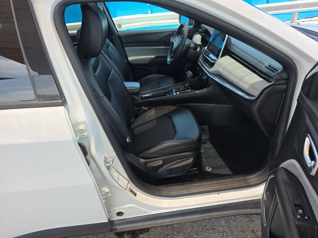 Used 2025 Jeep Compass Latitude SUV