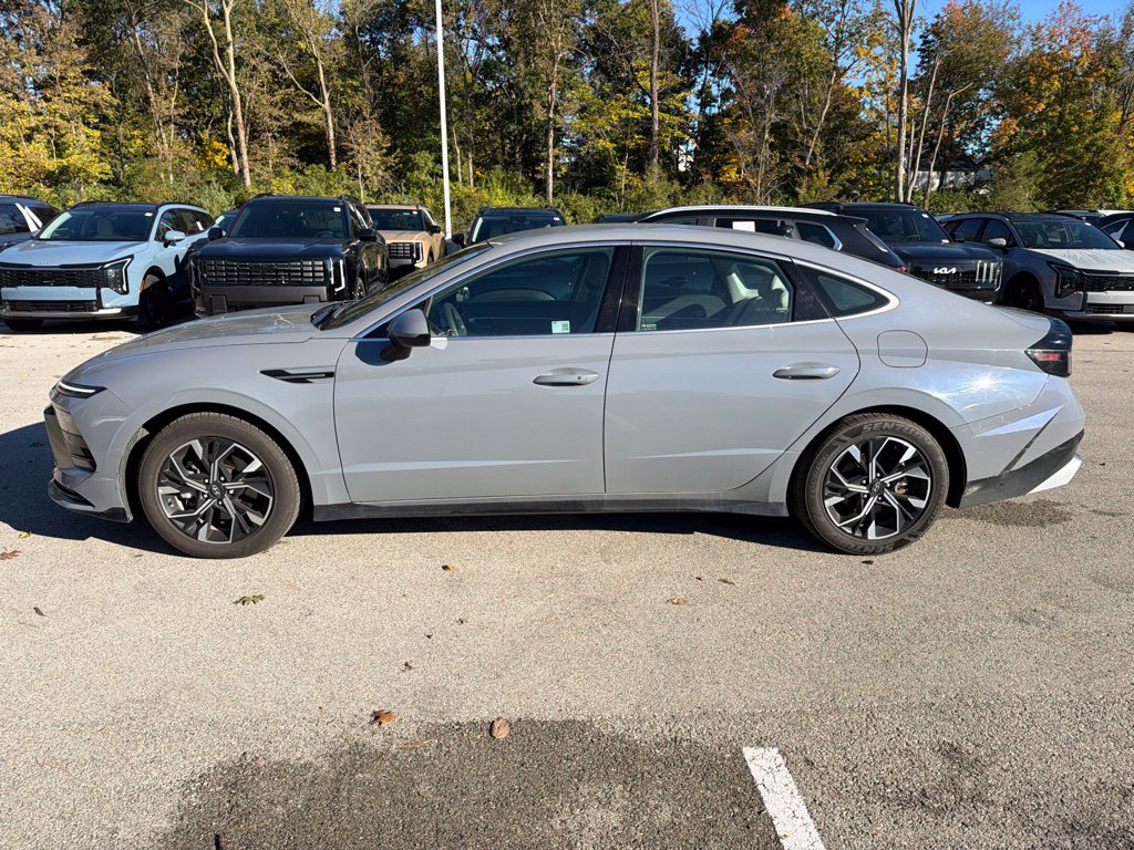 Used 2025 Hyundai Sonata SEL Sedan