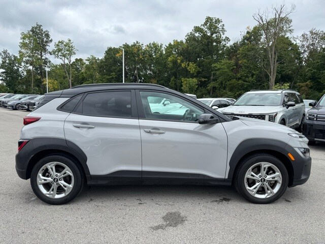 2023 Hyundai Kona SEL photo 2