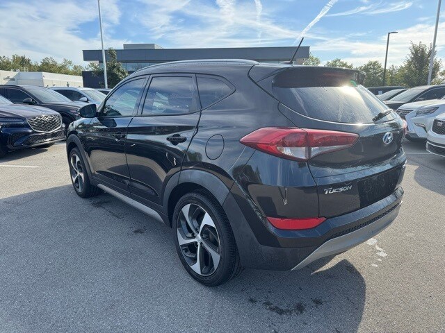2017 Hyundai Tucson Sport photo 3