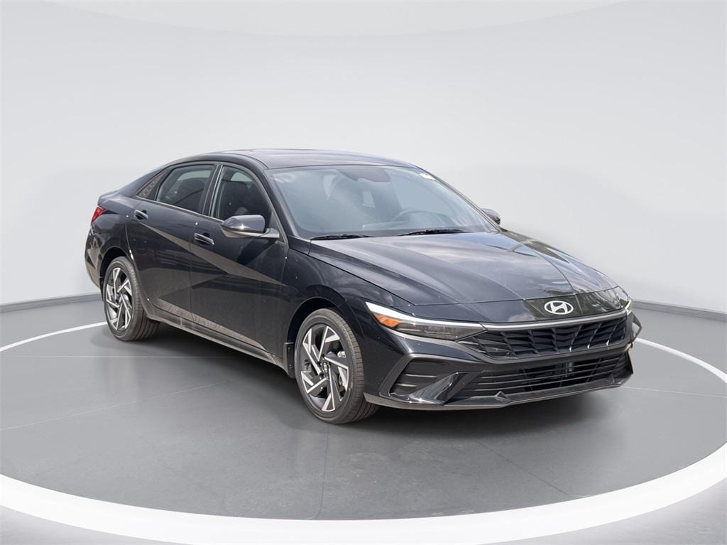 2025 Hyundai Elantra Blue's photo