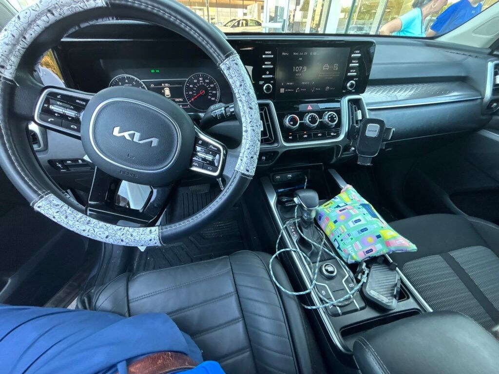 Used 2022 Kia Sorento LX SUV