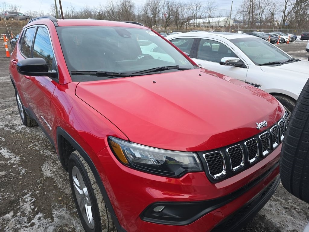 Used 2023 Jeep Compass Latitude SUV