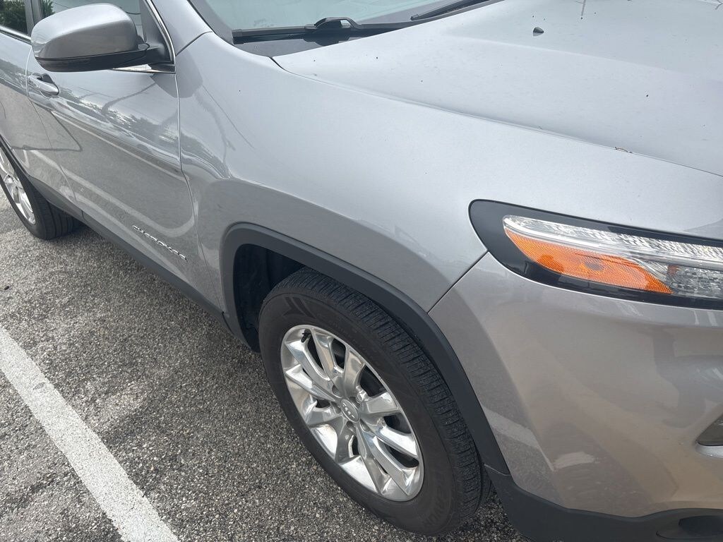 Used 2017 Jeep Cherokee Limited 4x4 SUV