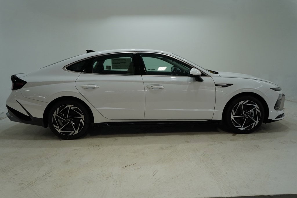 2026 Hyundai Sonata SEL - Photo 8