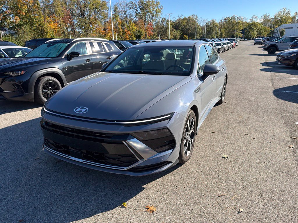 Used 2025 Hyundai Sonata SEL Sedan