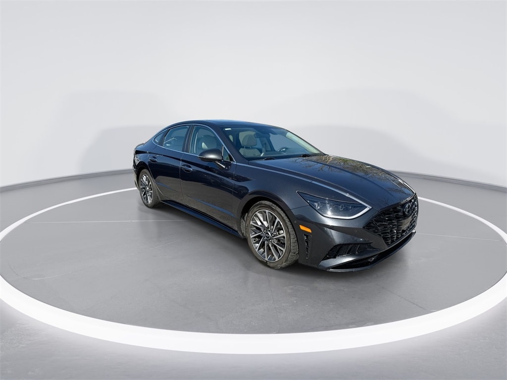 Used 2020 Hyundai Sonata Limited with VIN 5NPEH4J20LH052371 for sale in Indianapolis, IN