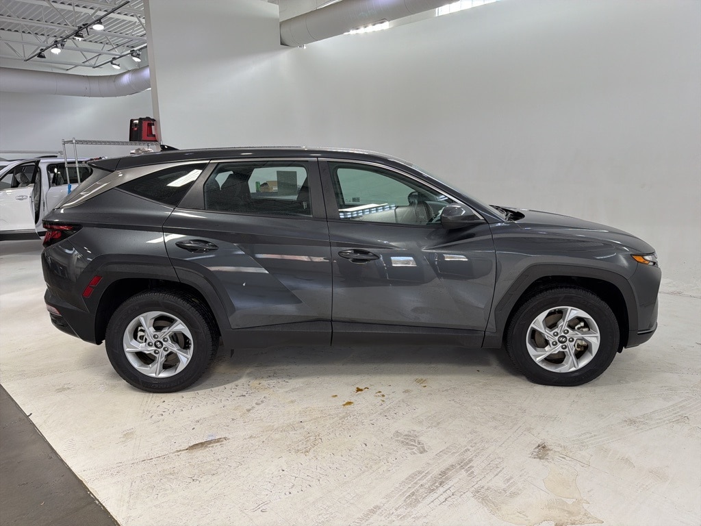 Used 2024 Hyundai Tucson SE SUV
