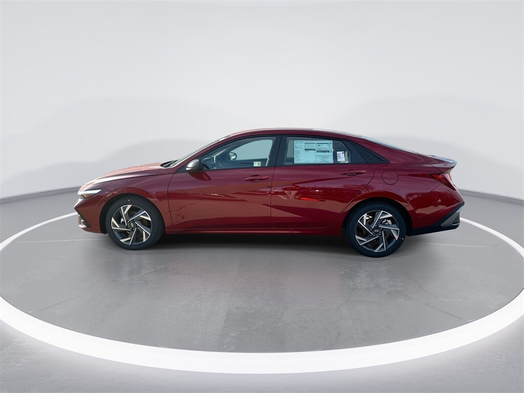 2025 Hyundai Elantra SEL Convenience photo 4