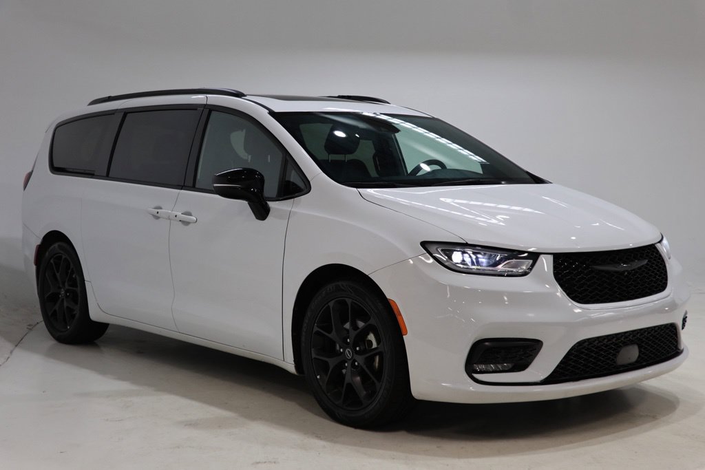  Chrysler Pacifica