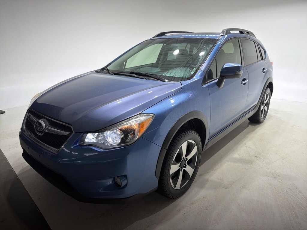 2014 Subaru XV Crosstrek Hybrid Touring's photo