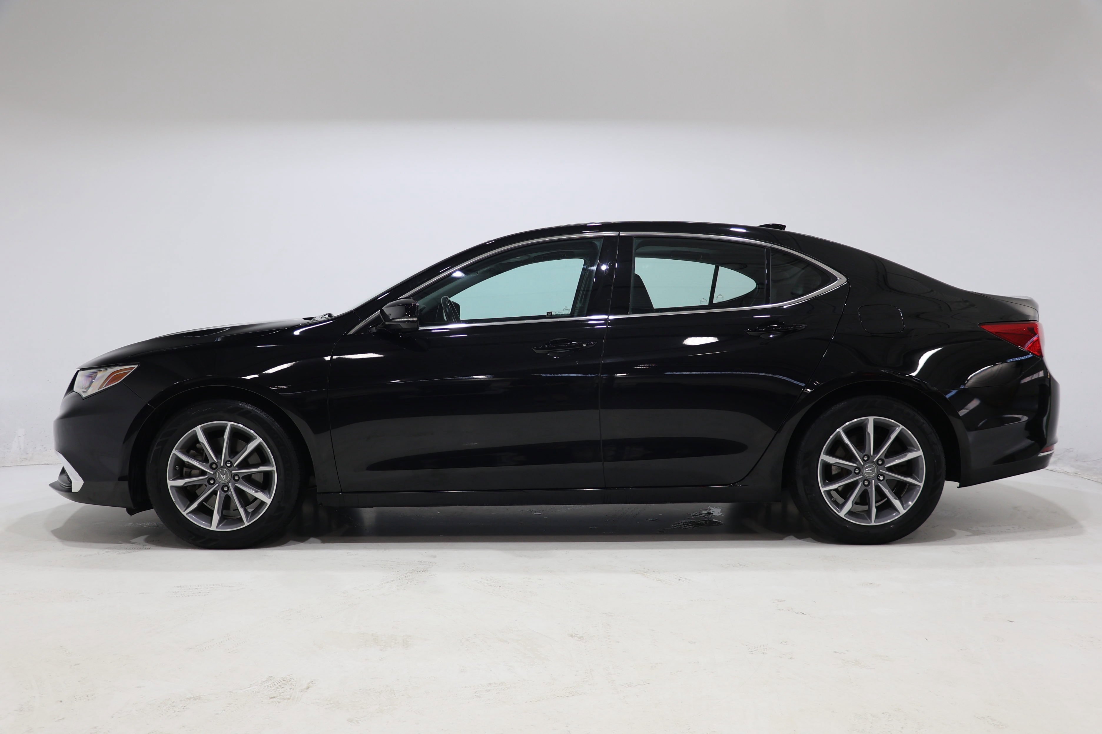 Used 2019 Acura TLX 2.4L Sedan