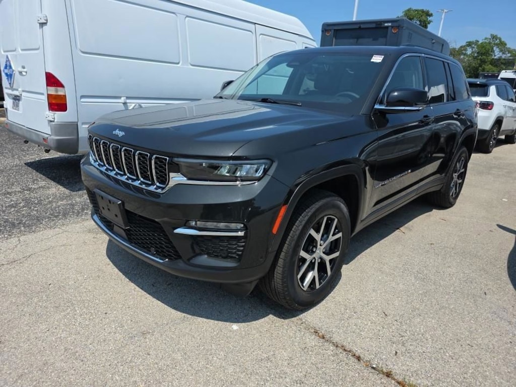 Used 2023 Jeep Grand Cherokee Limited SUV