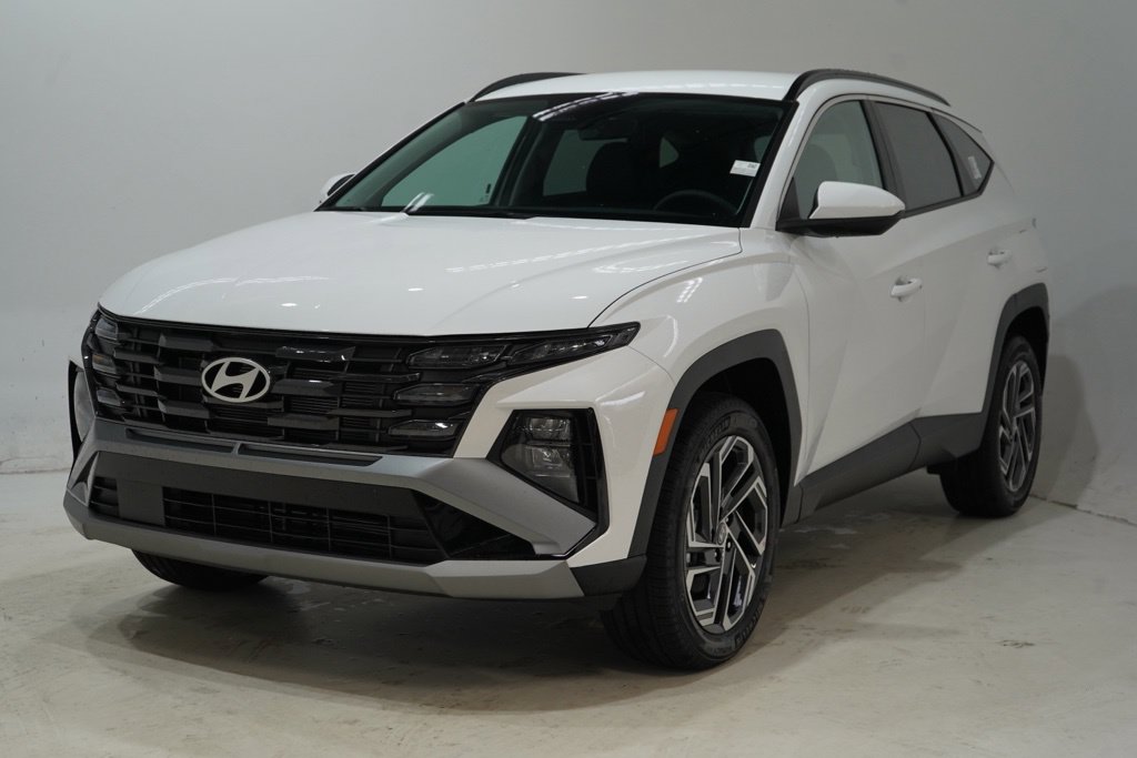New 2026 Hyundai Tucson SEL Plus AWD SUV