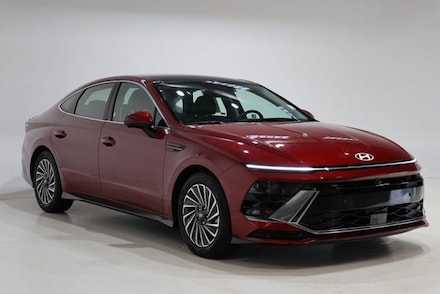 2025 Hyundai Sonata Hybrid Limited Sedan