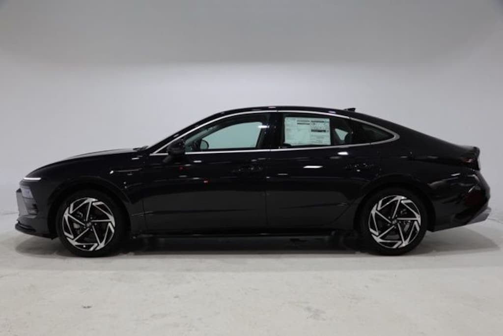 Used 2026 Hyundai Sonata SEL Sport Sedan