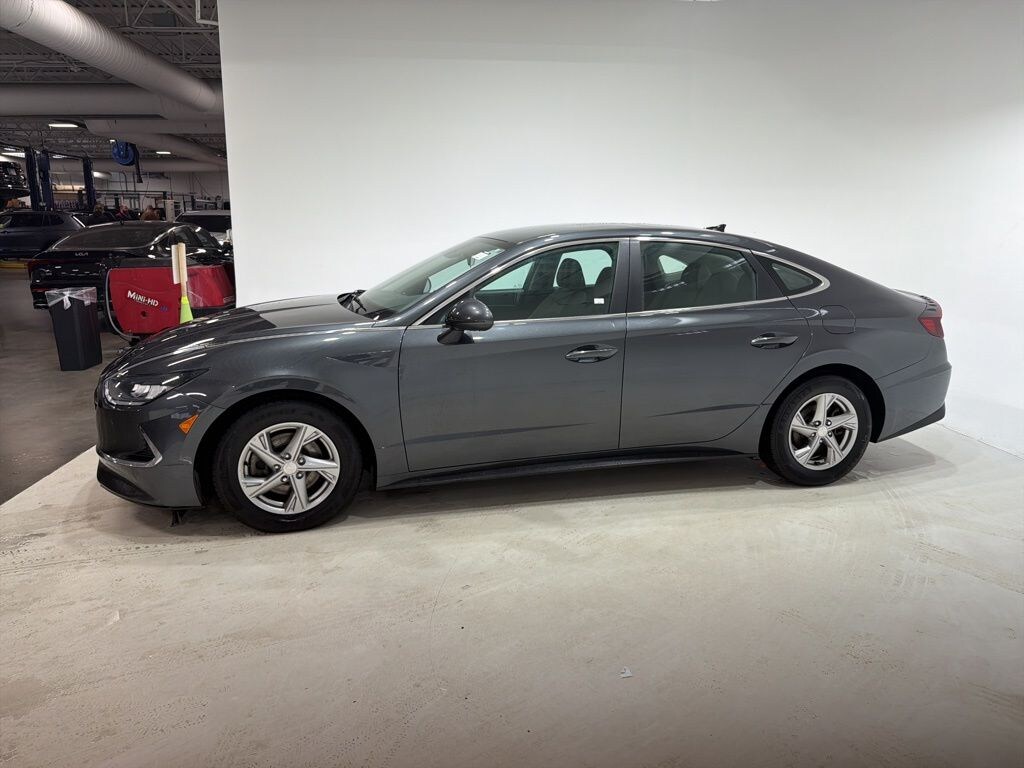 Used 2022 Hyundai Sonata SE Sedan