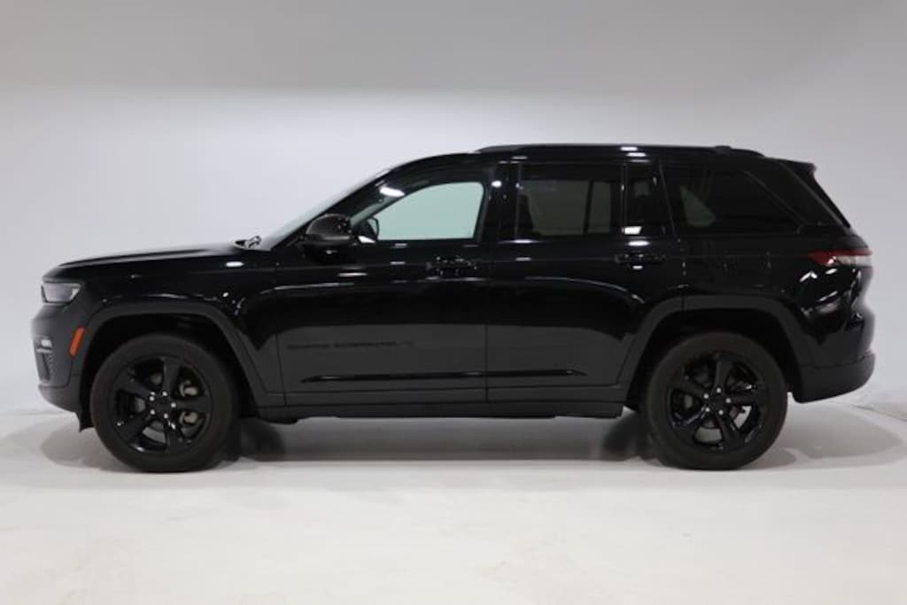 Used 2024 Jeep Grand Cherokee Limited SUV